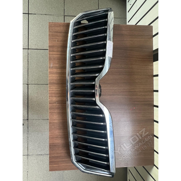 Skoda Süper B 3T0853668B Çıkma Ön Panjur 2013-2015